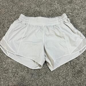 Lululemon Hotty Hot Shorts size 6 Tall